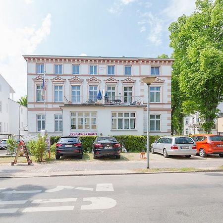 Haus Troja Hotel Rostock Ngoại thất bức ảnh