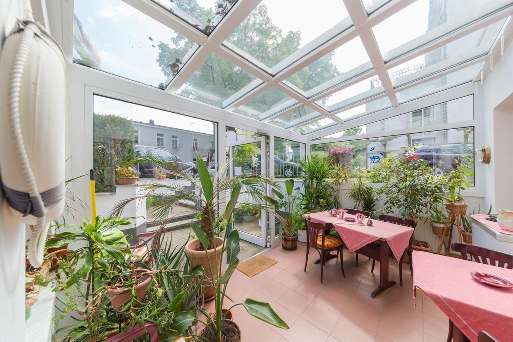 Haus Troja Hotel Rostock Ngoại thất bức ảnh